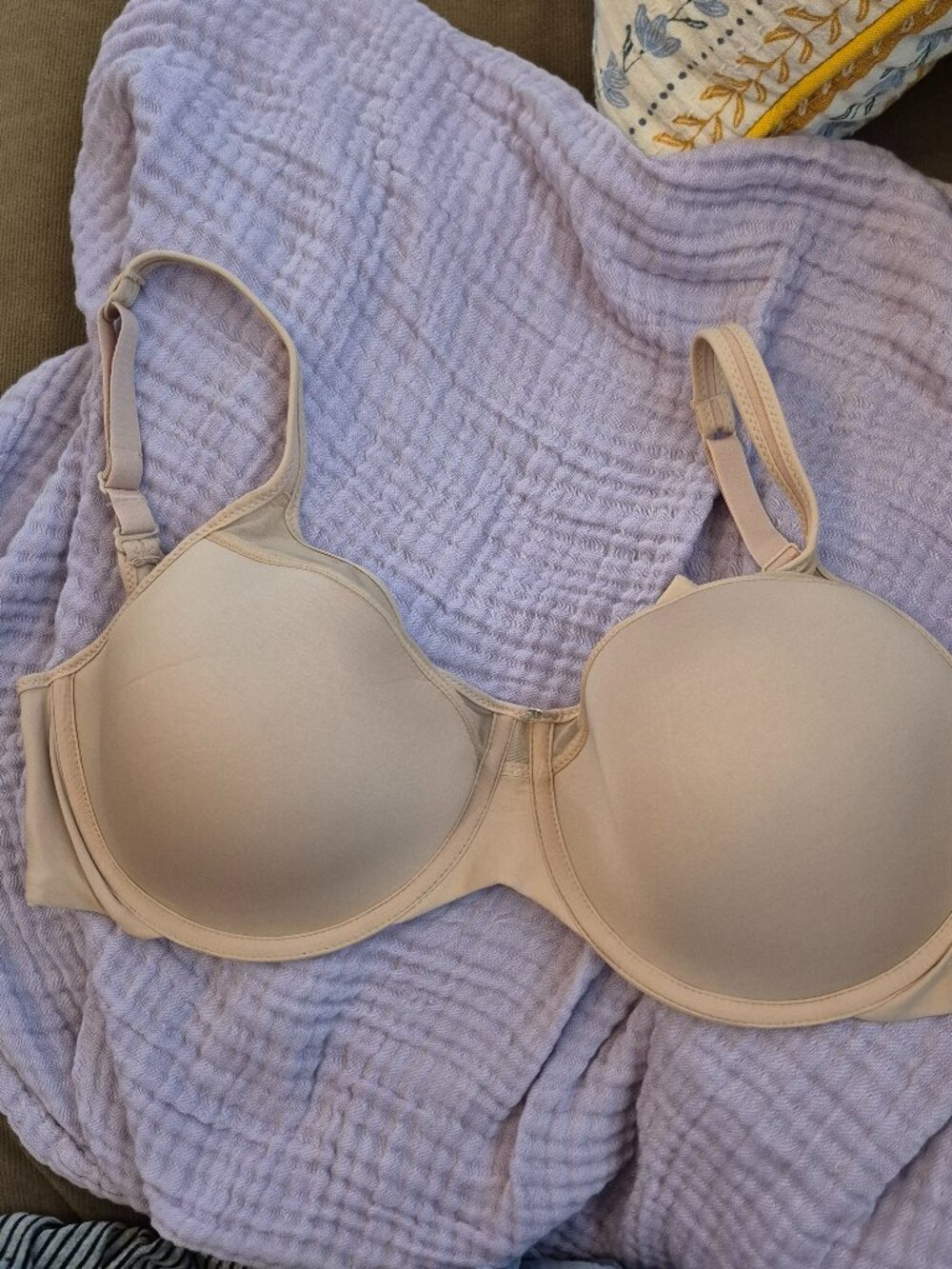 BALI 12C 3439 42c Beige Lightly Padded Underwire Convertible Strap Bra 3 Hook‎